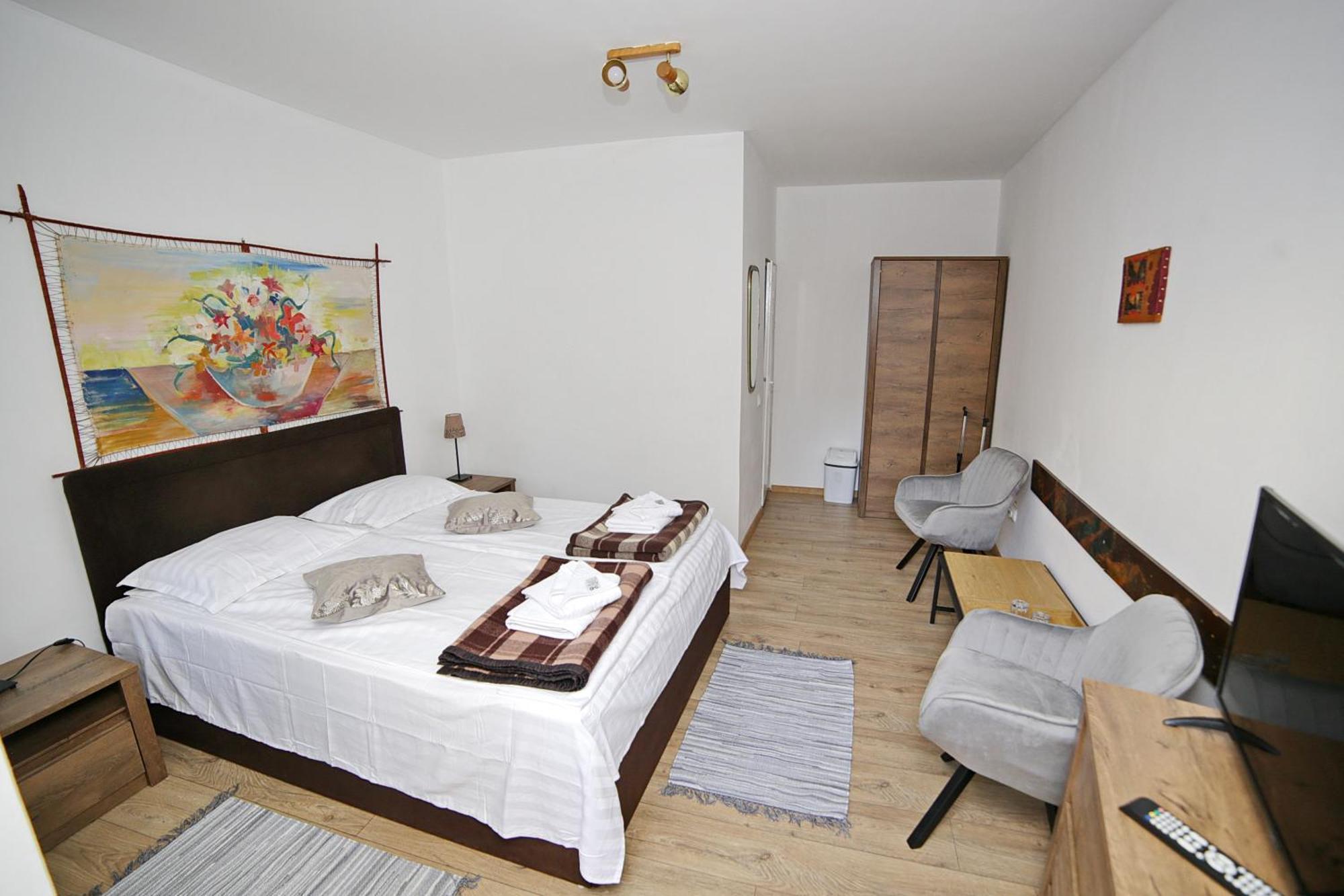 Guest house Casa Baciu 3*